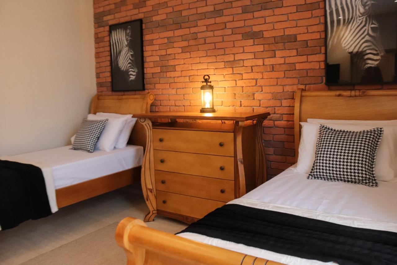 Vila Pugliesi Hotel Boutique Ленсойс Екстер'єр фото