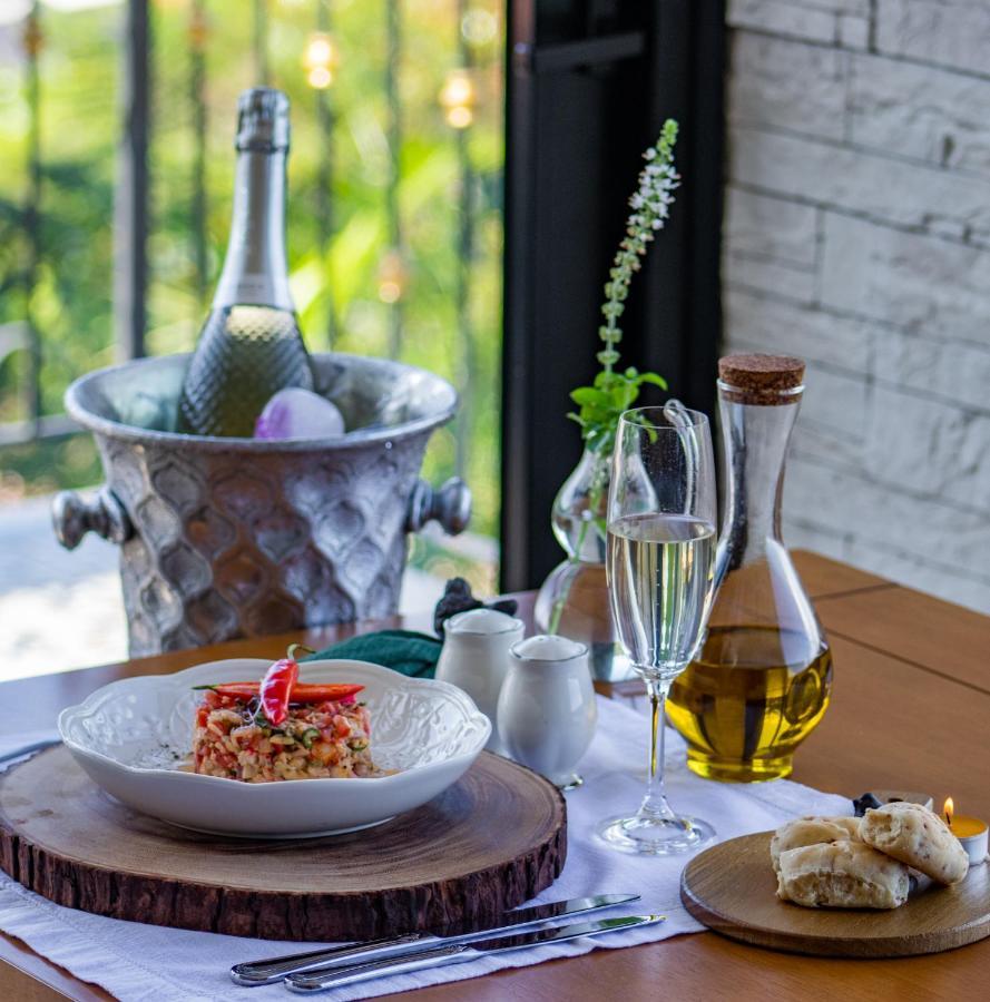 Vila Pugliesi Hotel Boutique Ленсойс Екстер'єр фото