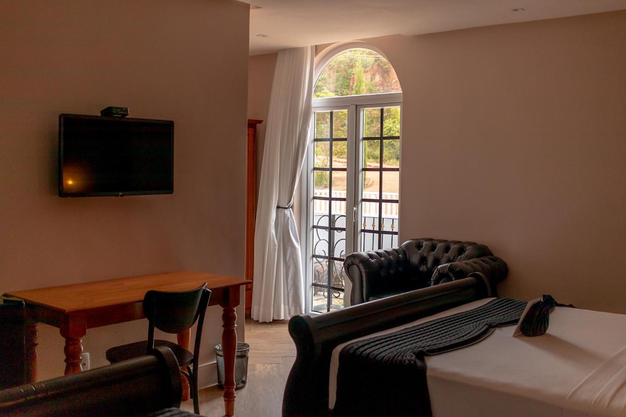 Vila Pugliesi Hotel Boutique Ленсойс Екстер'єр фото